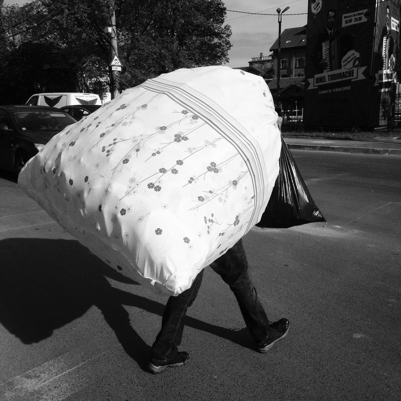 © Aga Luczakowska - Image from the Râsu'-plânsul – laughing through tears photography project