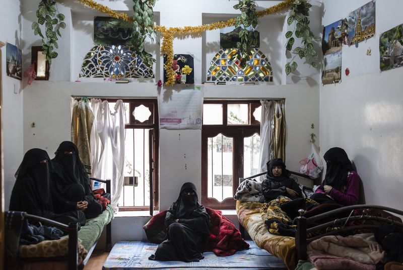 © Alex Potter - Image from the Yemen: A Weary Nation photography project