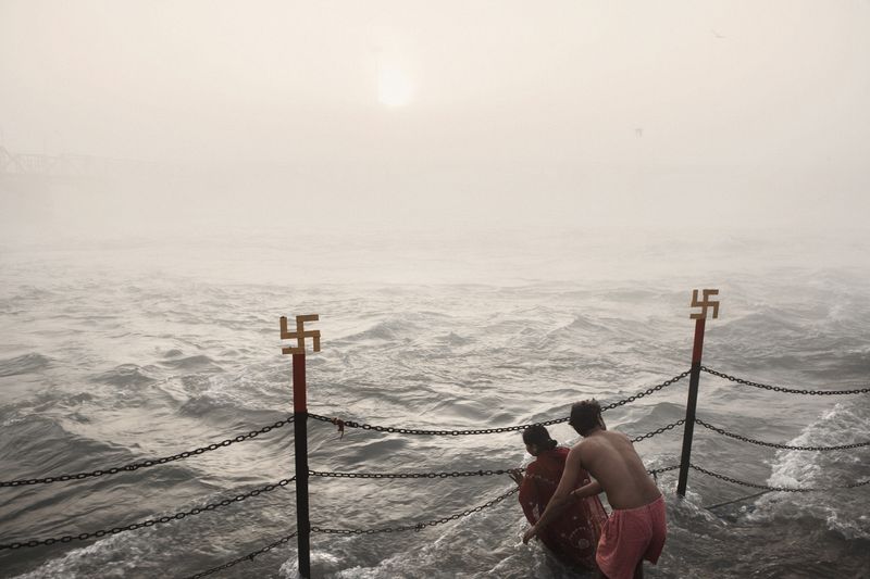 © Giulio Di Sturco - Image from the Living Entity photography project