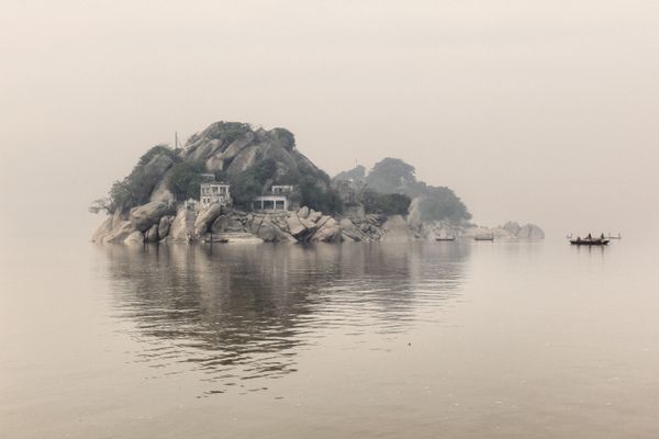 © Giulio Di Sturco - Image from the Living Entity photography project