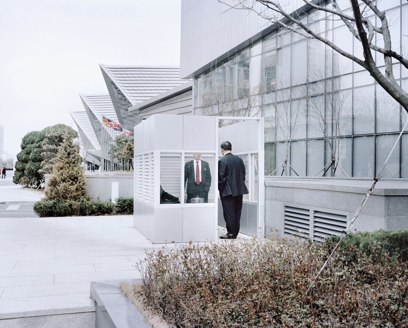© Giulio Di Sturco - The smoke area in New Songdo outside the control room of the city
