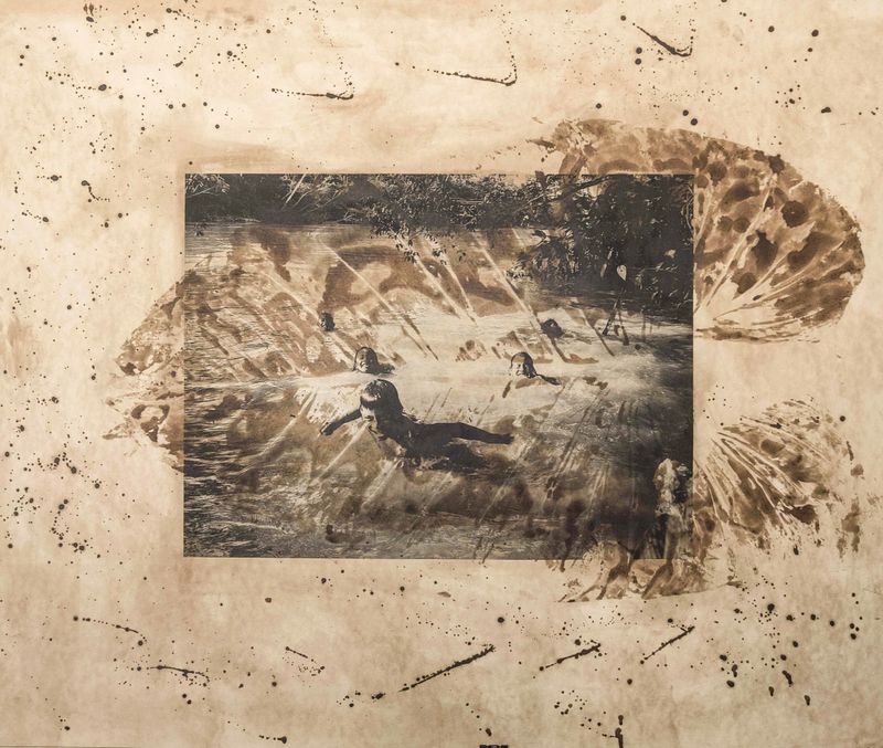 © Felipe Jacome - Children play in the banks of the Cononaco River.