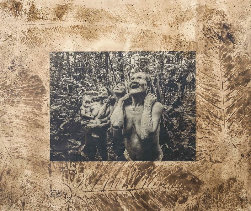 © Felipe Jacome - 4 generations of Waorani women observe a group of birds while coming back from working in their family garden.