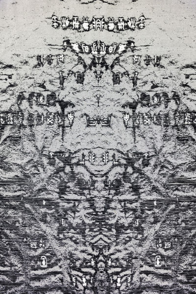 © Yujie Zhou - Save as Text —The Whistle-Giver in Oracle Bone Script2023, Jacquard Weave, Wool and Cotton, 260 x 110 cm.