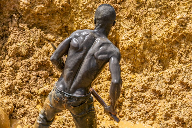 © Heidi Wentworth-Ping - Image from the Gold Fever photography project