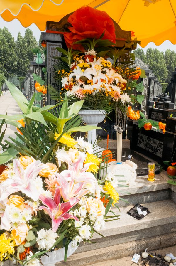 © Yufan Lu - Grandma, I didn't know a funeral can be so exhausting.