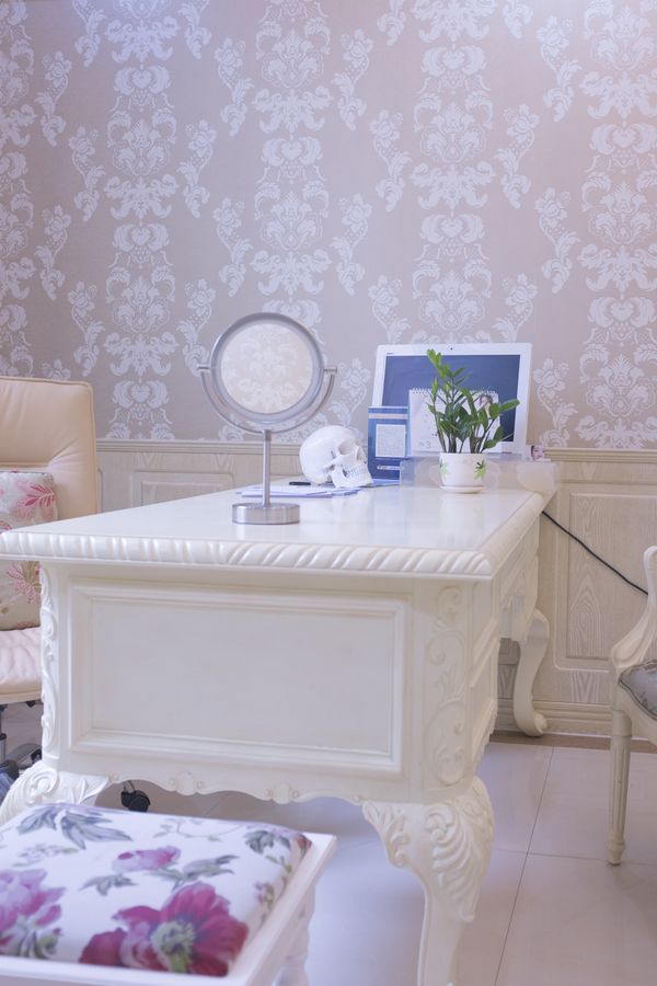 © Yufan Lu - Inside a cosmetic surgery beauty consulting room in Beijing, China