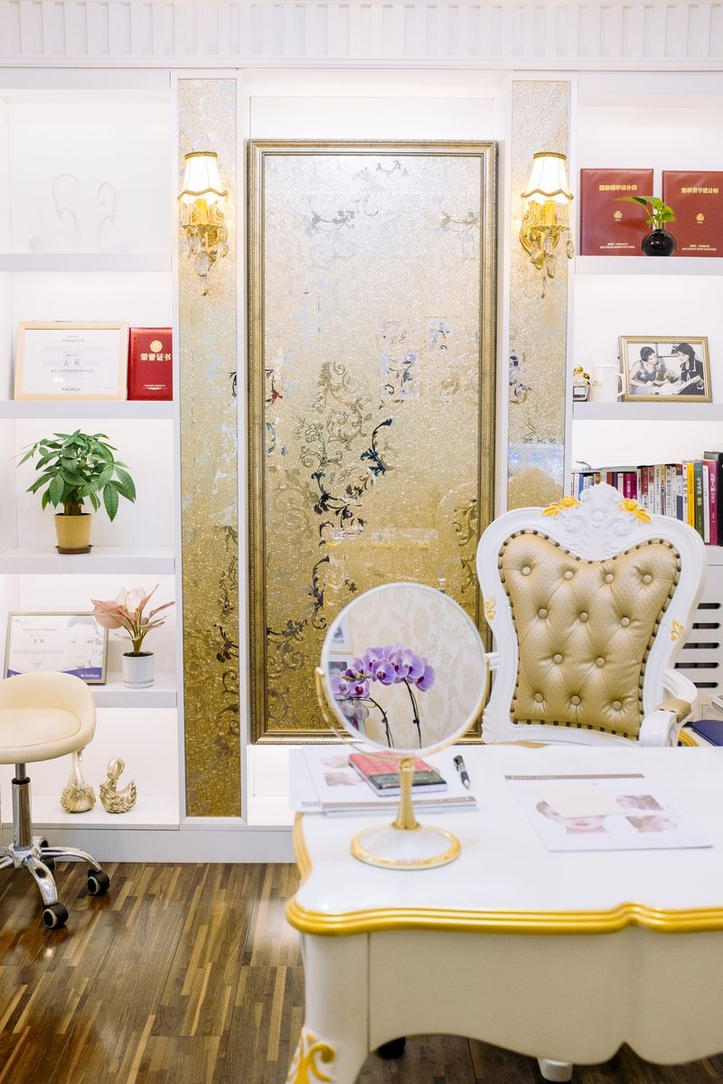 © Yufan Lu - Inside the consulting room at a cosmetic surgery clinic, Beijing, China