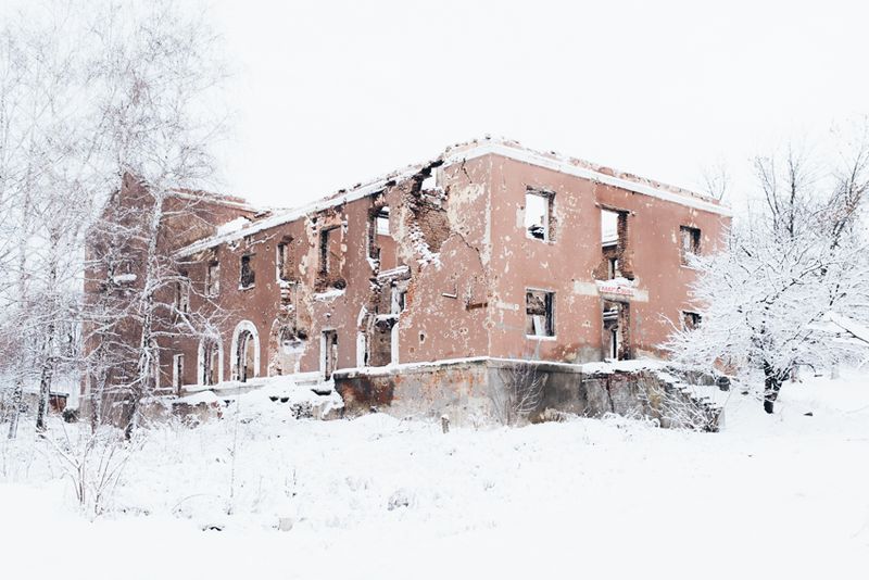© Maxim Dondyuk - Image from the Between Life and Death photography project