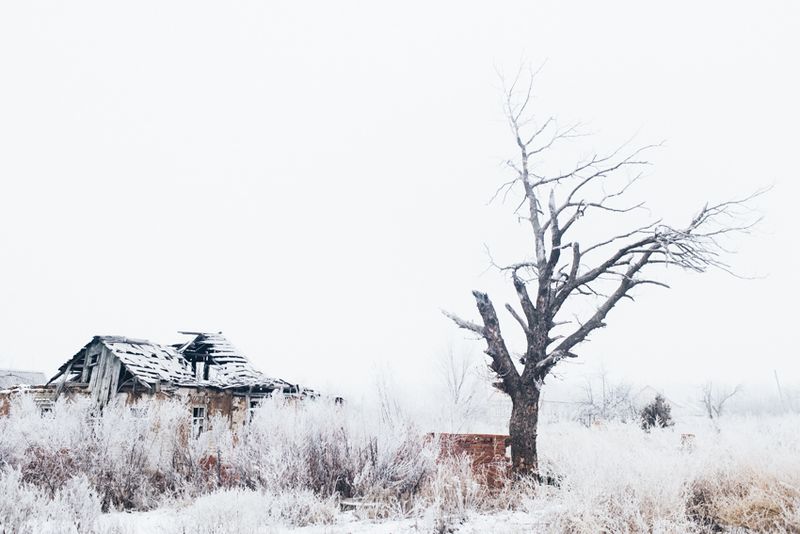 © Maxim Dondyuk - Image from the Between Life and Death photography project