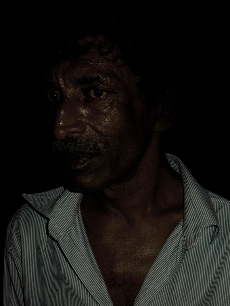 © Yurian Quintanas Nobel - Image from the A Smiling Man and a hidden snake photography project