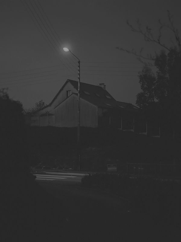 © Manon Lanjouère - Image from the Demande à la Poussière (Ask the Dust) photography project