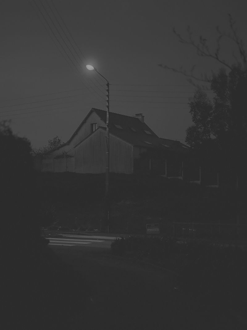 © Manon Lanjouère - Image from the Demande à la Poussière (Ask the Dust) photography project