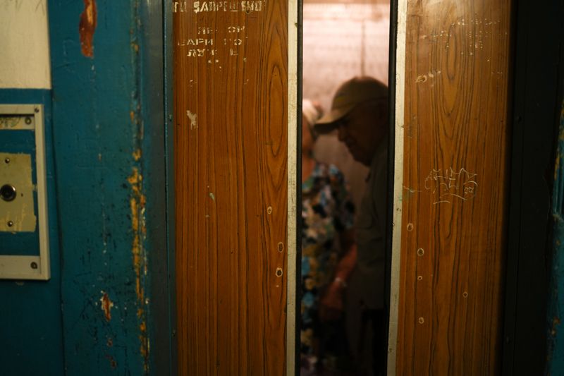 © Sofia Samoylova - Image from the Serafima & Jevhen photography project