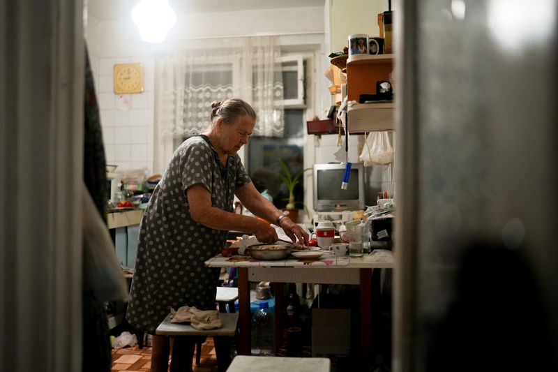 © Sofia Samoylova - 2023 Serafima takes care of the household, and in these rooms, everything has its place.