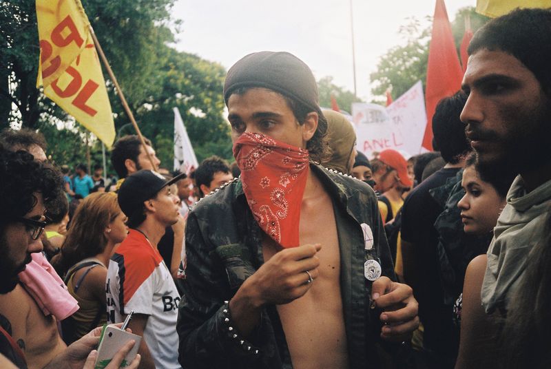 © Miguel Soll - Image from the Rachaduras ("Cracks") photography project