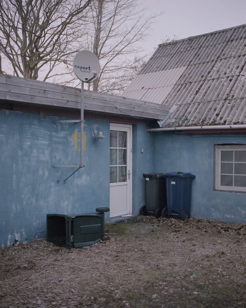 © Sarah Hartvigsen Juncker og Louise Herrche Serup - Image from the You still don't know my name photography project