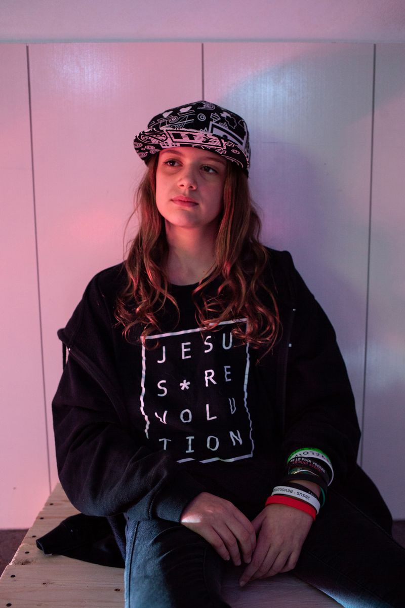 © Clelia Carbonari - Elisa, 14 years old, she goes to church since she was a kid with all her family.