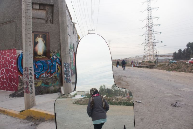 © Sonia Madrigal - Image from the La muerte sale por el Oriente / Death comes from the East photography project