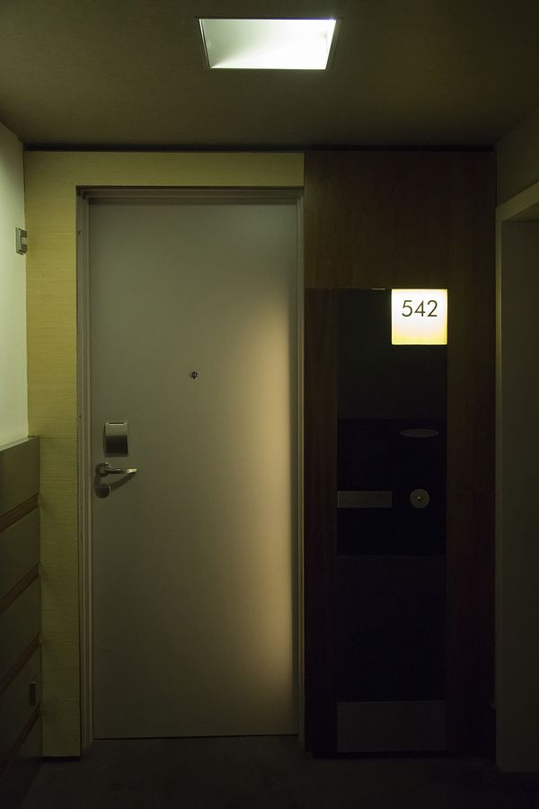 © Vivian Keulards - Hotel room Berlin. No matter how painful it was, I wanted to visit the hotel room in Berlin where his life ended in 2005.