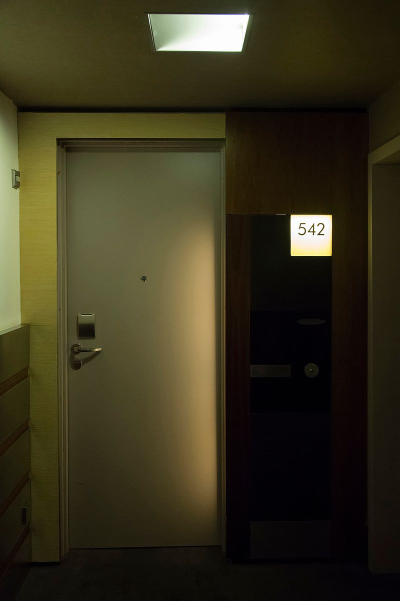 © Vivian Keulards - Hotel room Berlin. No matter how painful it was, I wanted to visit the hotel room in Berlin where his life ended in 2005.