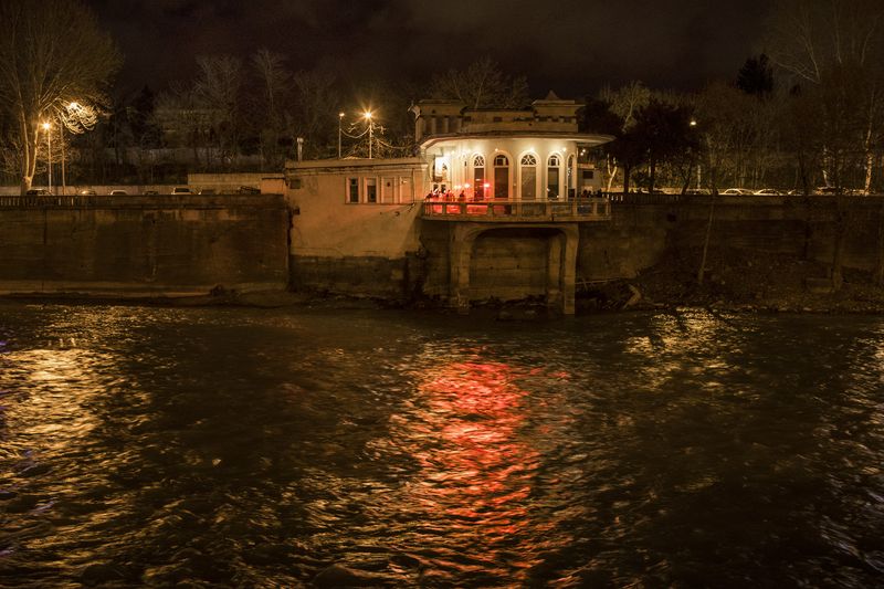 © Daro Sulakauri - Image from the As The Sun Rises, the Tale Of The Night Disappears photography project