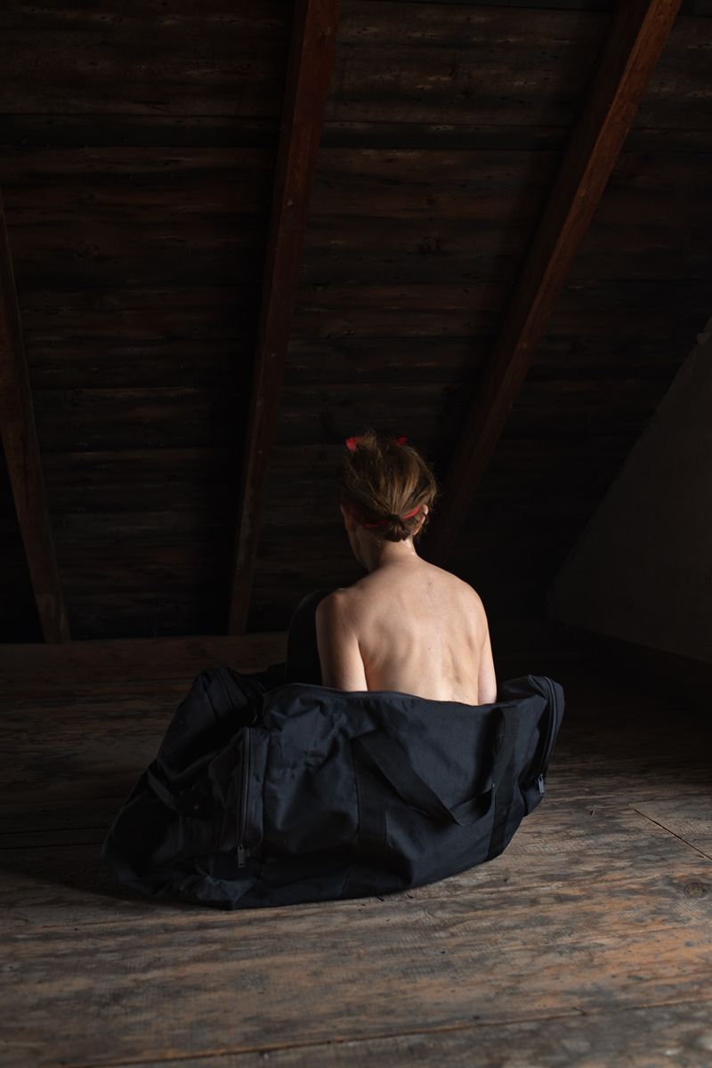 © Jo Ann Chaus - Trunk