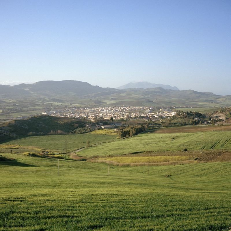 © Giuseppe Iannello - Image from the Gibellina 1968 - otto minuti dopo le tre photography project