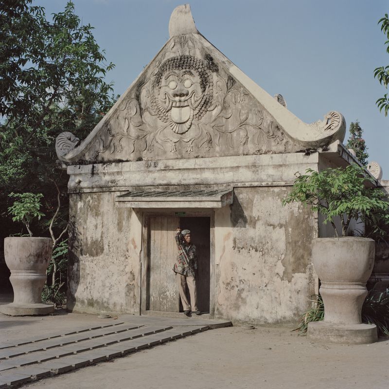 © Xia Tio - Guard, Yogyakarta, 2017
