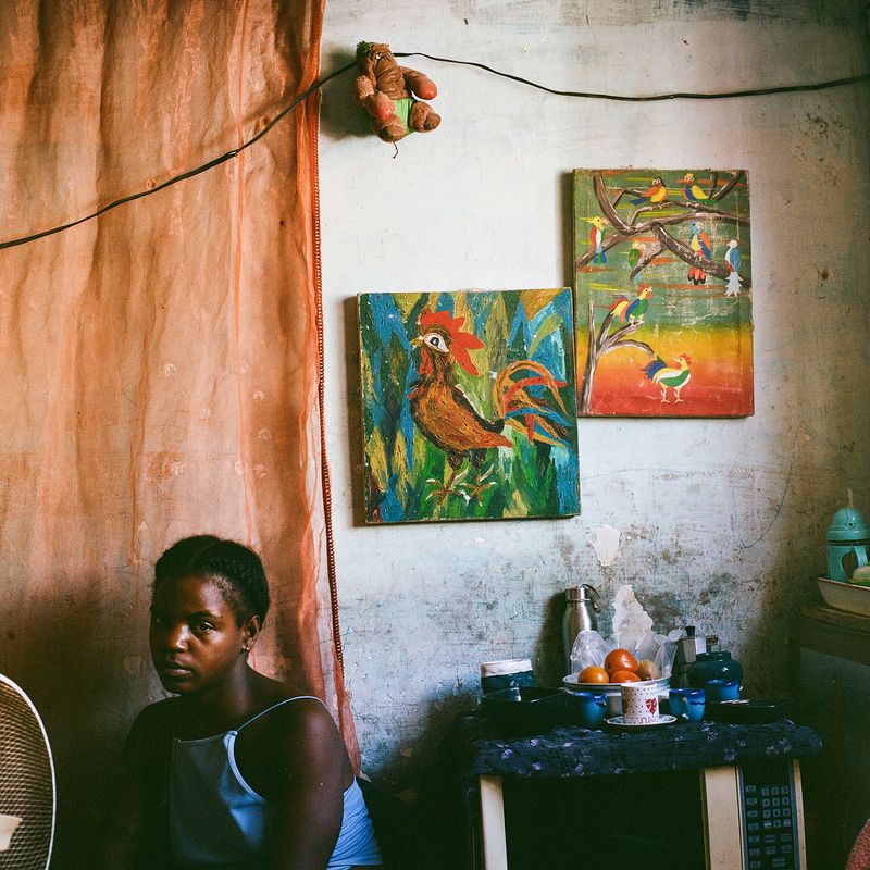 © Lisandra Alvarez - Image from the Story of a young adult girl photography project