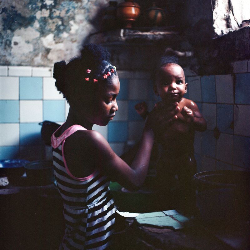 © Lisandra Alvarez - Image from the Story of a young adult girl photography project