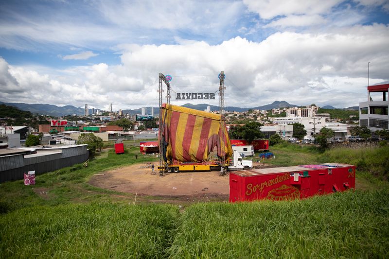 © Tomas Ayuso - Image from the Last Show in Town photography project