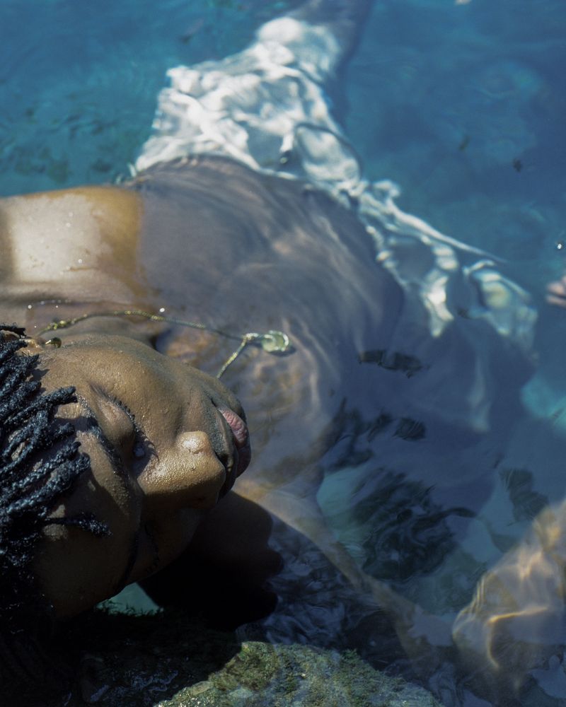 © Isabel Okoro - Higher Waters, Carry Me (Luna Mira, Eternity)