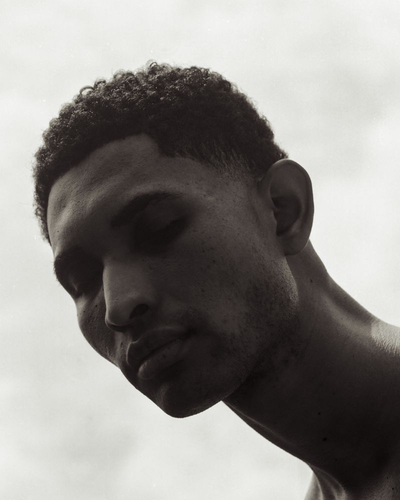 © Isabel Okoro - Close your eyes and see (Dreaming, Eternity)