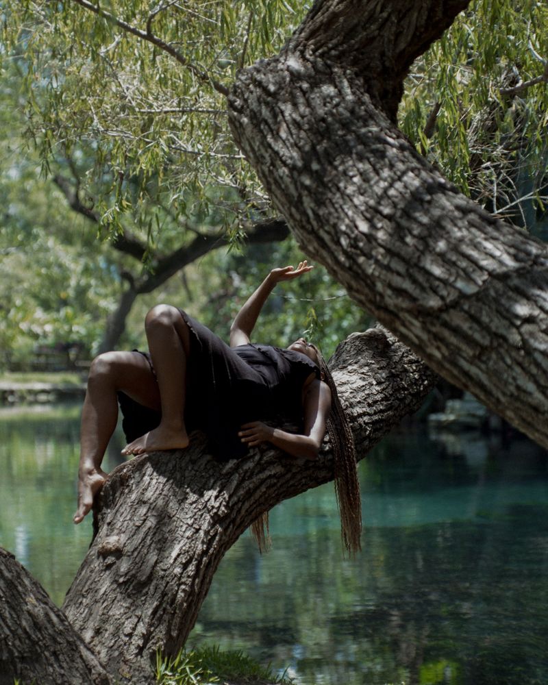 © Isabel Okoro - Sun Soaking, Soul Searching (Luna Mira, Eternity)