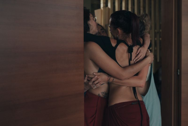 © Kseniia Apresian - Dance workshop participants in Gaia Terra