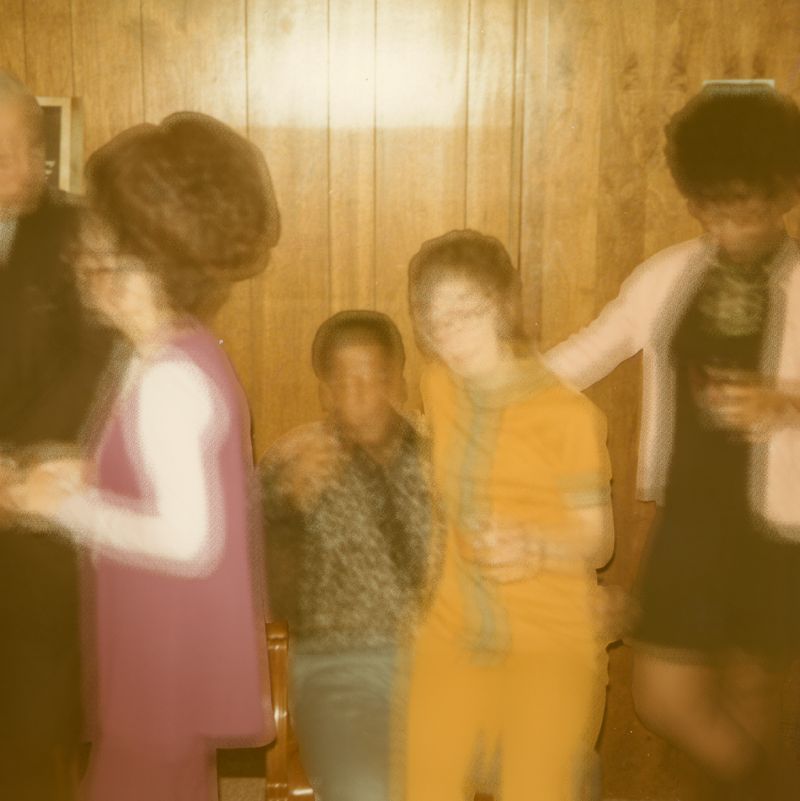 © Elizabeth Blom - party in the basement