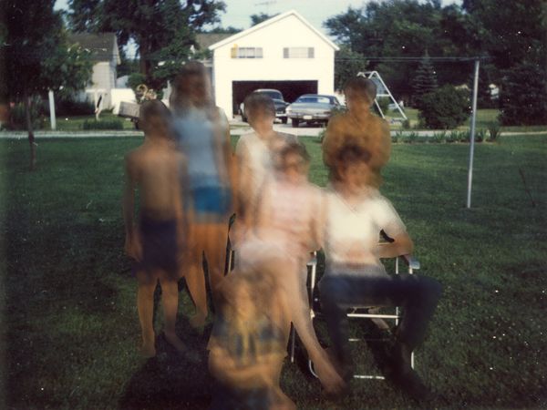 © Elizabeth Blom - the neighbours next door