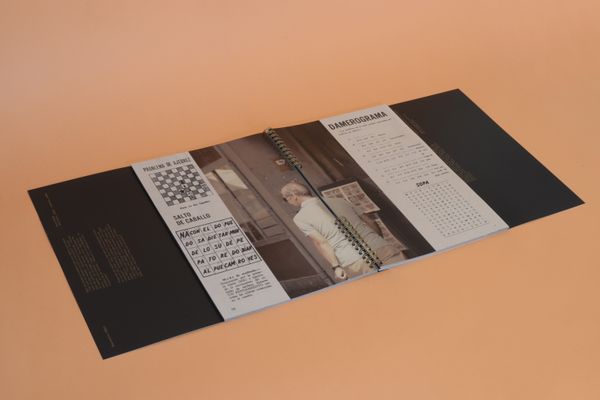 © Salvi Danés, spread from the book A les 8 al bar Eusebi