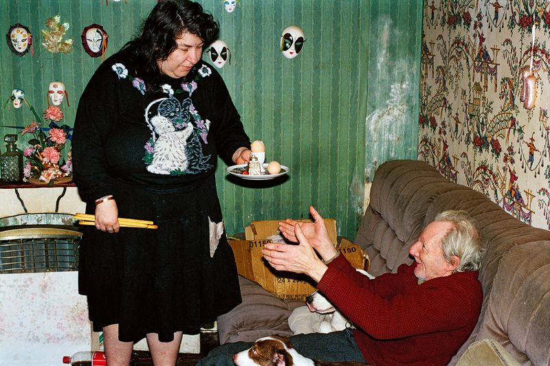 Photobook Review: Ray’s a Laugh by Richard Billingham