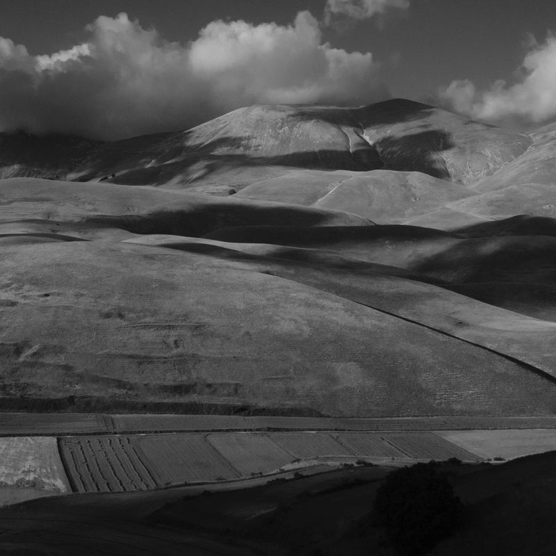 © Giovanni De Mojana - Image from the Segni photography project