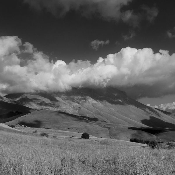 © Giovanni De Mojana - Image from the Segni photography project