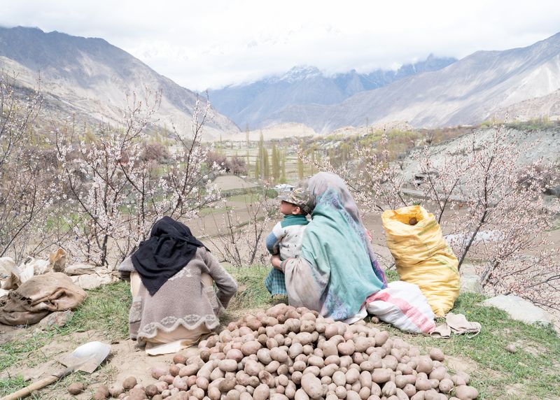 © Giovanni De Mojana - Image from the Khatoon photography project