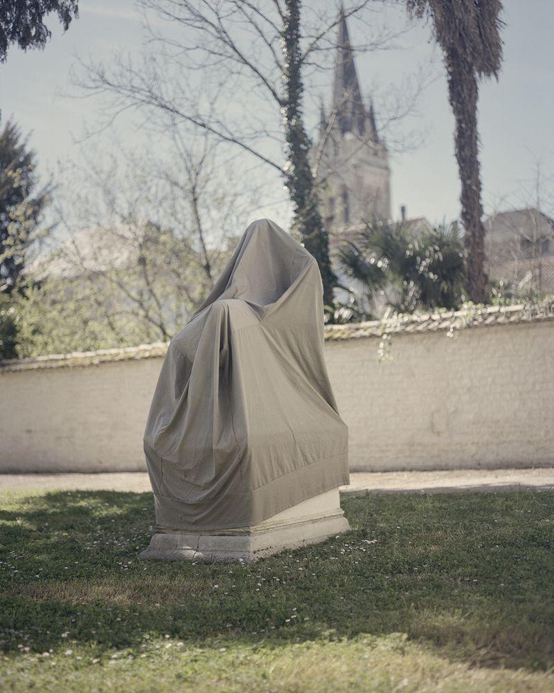 © Victor Gamarra - Image from the Spaces of No Connection photography project