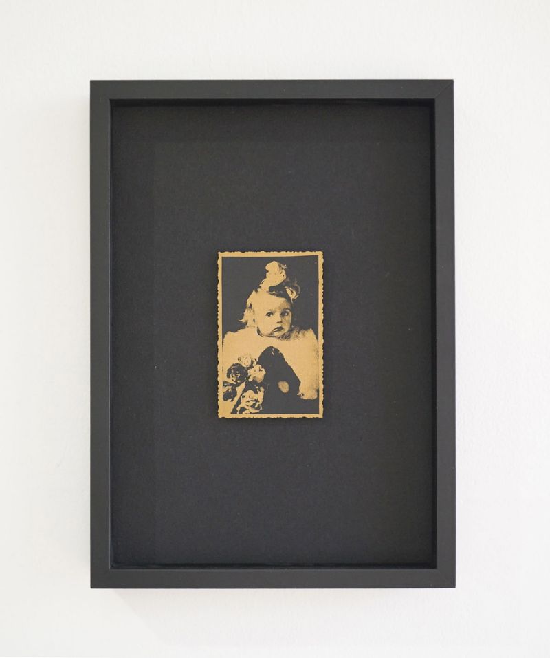 © Tomasz Laczny - Riso print, golden ink , 10x6cm (without frame), on black 60g Hahnemuhle paper