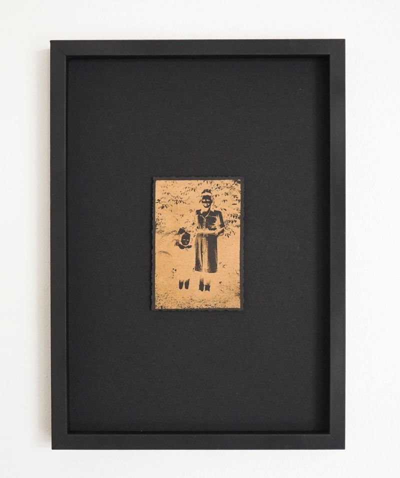 © Tomasz Laczny - Riso print, golden ink , 10x6cm (without frame), on black 60g Hahnemuhle paper