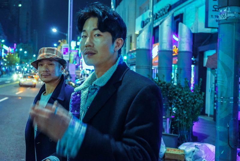 © JANUSZ DAGA - Image from the a night in seoul  photography project