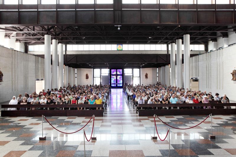 © Giorgio Barrera Niccolò Rastrelli - Image from the andate in pace (go in peace) photography project