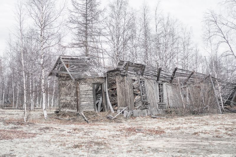 © Denis Zeziukin - Image from the Dead Road photography project
