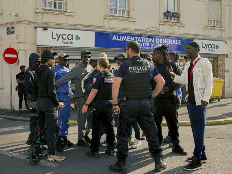 © William Keo - France. Creil. 2024. Young people clash with the police.